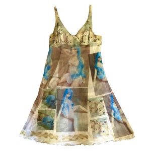 Eventyr Verden Graphic Doll Art-Print Maxi Dress